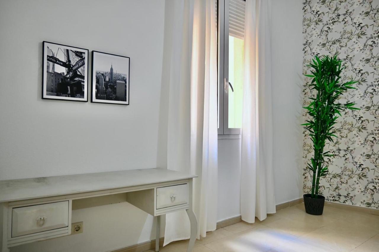 For You Rentals Centrico Apartamento Temporal En La Calle Infanta Inf1A Madrid Exteriér fotografie