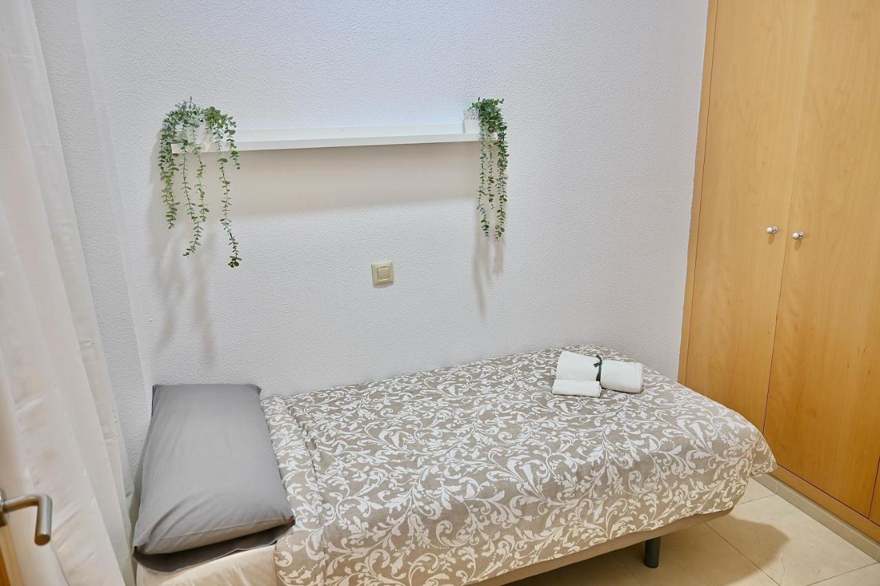 For You Rentals Centrico Apartamento Temporal En La Calle Infanta Inf1A Madrid Exteriér fotografie